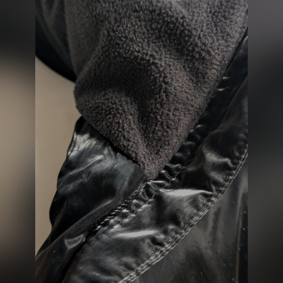 VGUC...GAP Kids ColdControl Max Shine Puffer Jacket Size Girls 12(XL) - Picture 5 of 10